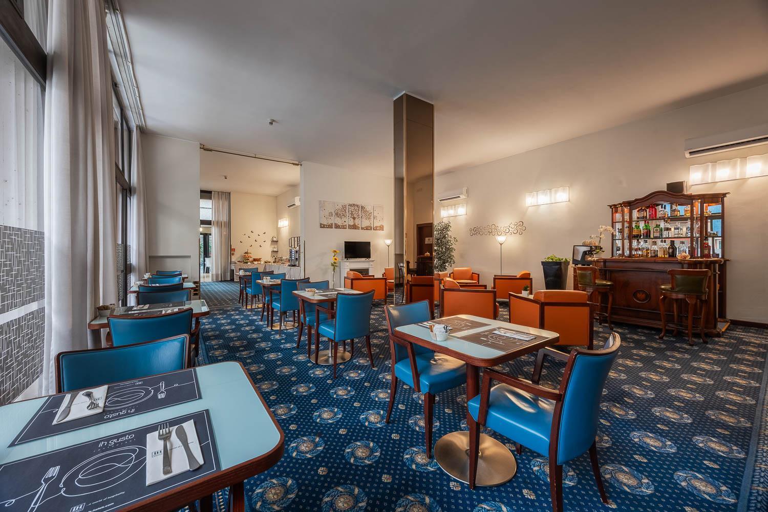 Ih Hotels Milano Eur - Trezzano Sul Naviglio Zewnętrze zdjęcie
